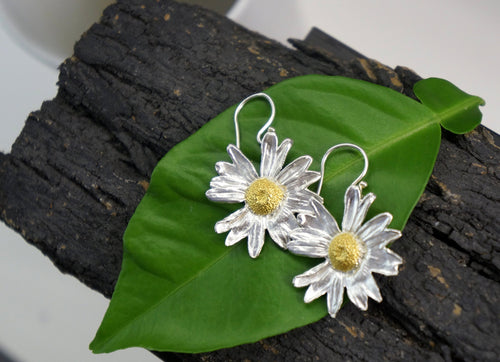 Daisy Flower Earrings, Gold-Plated Sterling Silver Jewelry, Handmade Jewelry, Gift for Her, Jewelry for Women